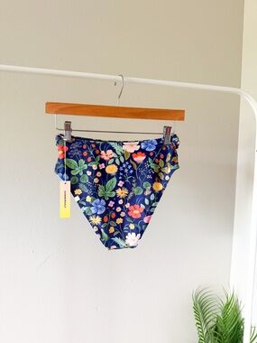 Summersalt Floral Strawberry Flower Bikini Swimsuit Bottoms Size Small 4 NWT